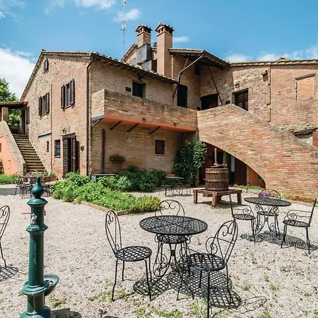Gorgeous In Castiglione D,lago Pg